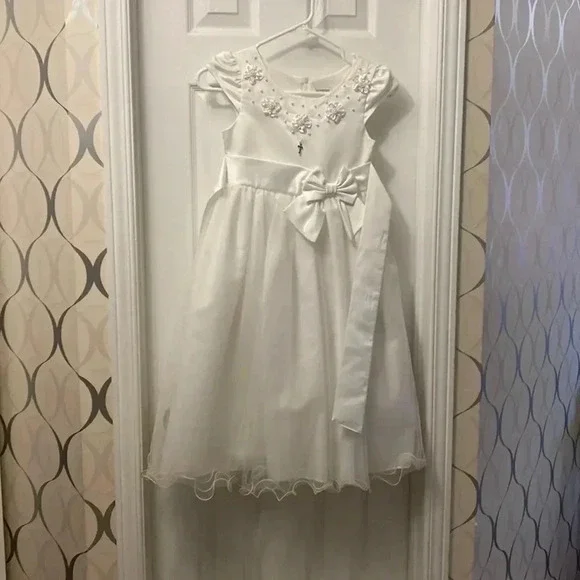 First Communion Gown - Picture 6 of 9
